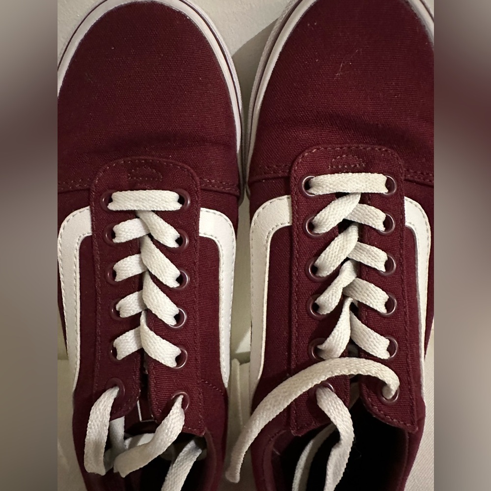 Vans : Burgundy and White Sneakers